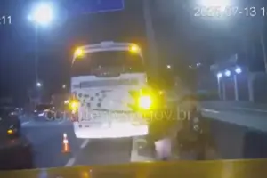 onibus de turismo atacado raposo tavares cotia