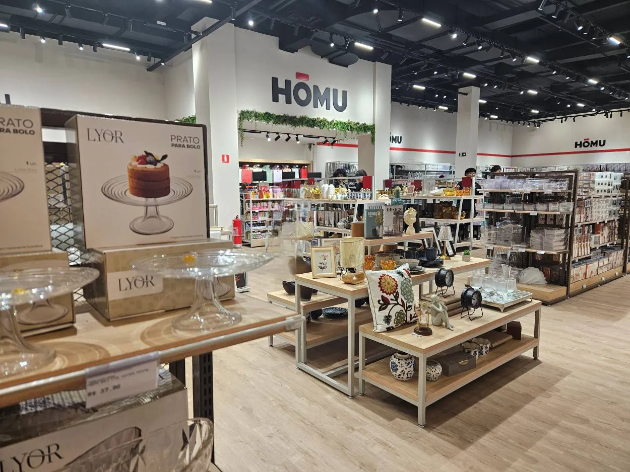 homu abre loja no shopping granja vianna