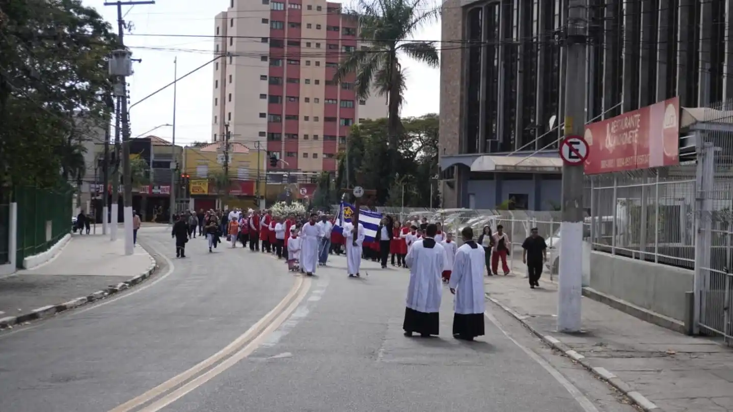 procissão lançamento pedra fundamental catedral de osasco