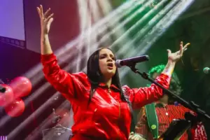 banda mary jane raposo shopping