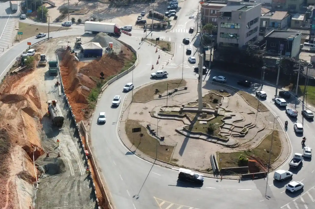 obra castello branco praça das artes barueri