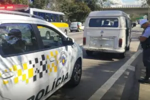 veiculo apreendido marginal pinheiros