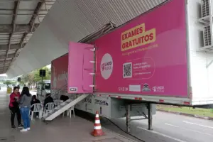 carreta mamografia laço rosa