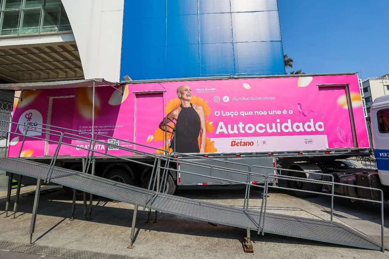 mamografia laço rosa