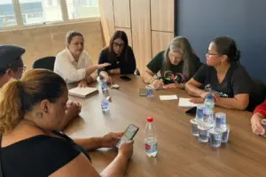 professores de cotia se reunem com secretaria