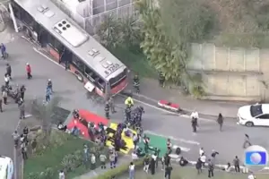acidente onibus raposo tavares hoje