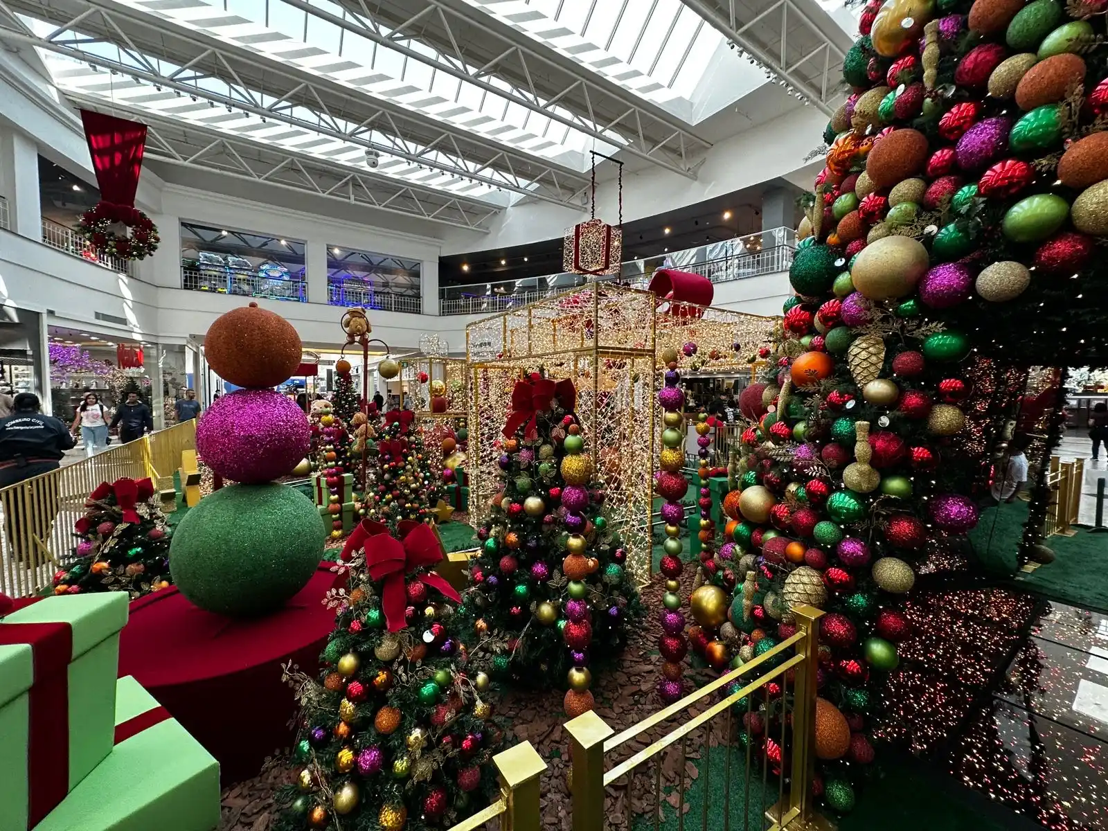 decoracao natal shopping taboao
