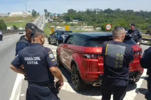 gcm de cotia recupera range rover