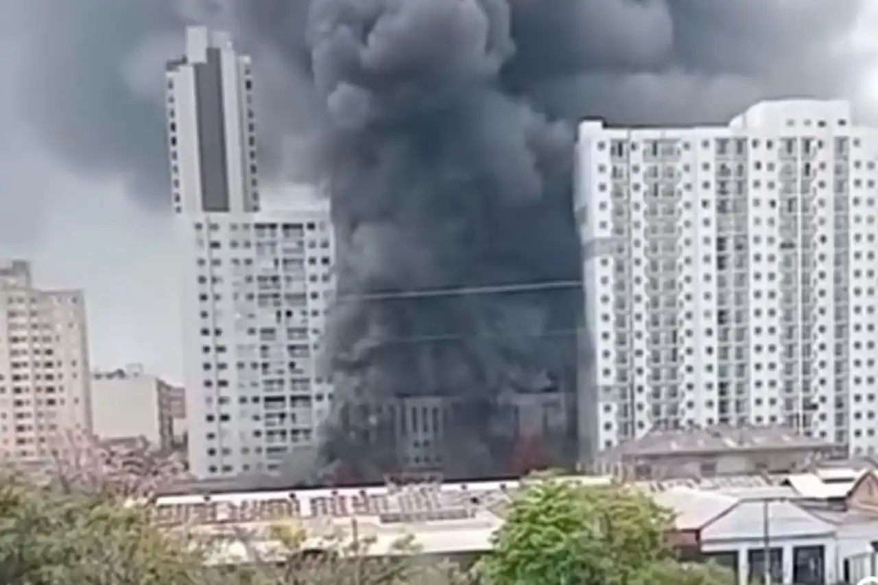 incendio galpao bras