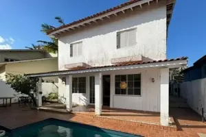 casa monique evans (1)