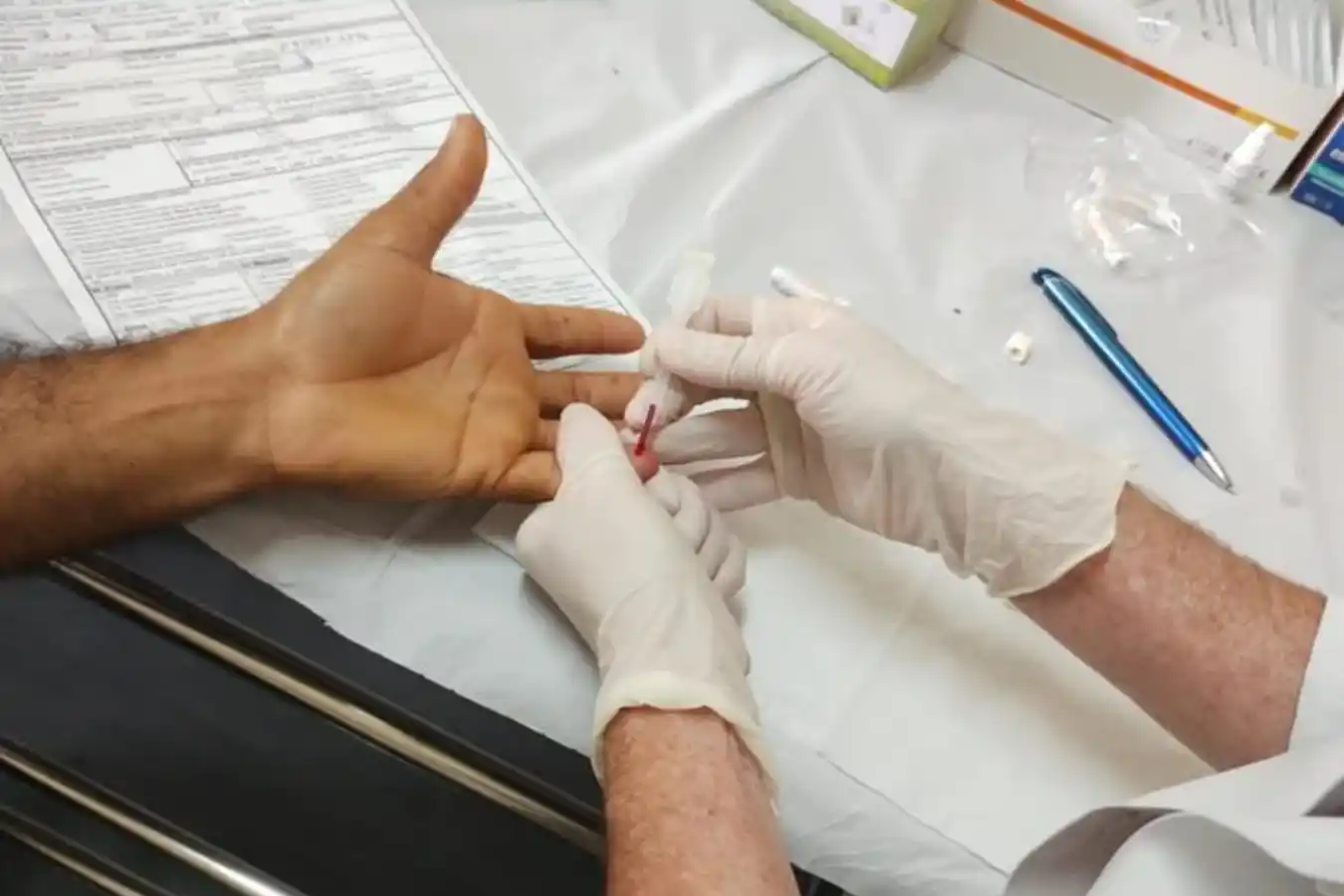 dezembro vermelho testes hiv barueri