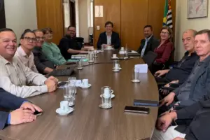 reunião secretaria da educação cotia