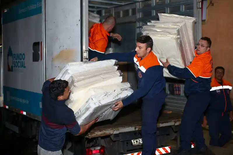 ajuda humanitária governo sp litoral