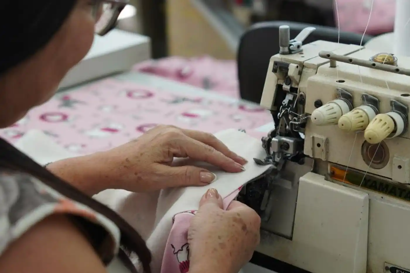 cursos gratuitos de moda costura barueri