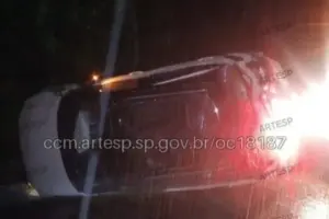 passageiro morre carro capotado castello branco sao roque