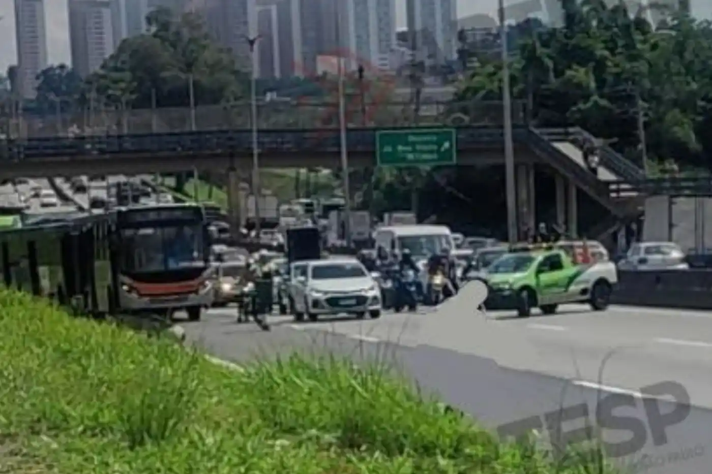 acidente grave raposo tavares hoje so
