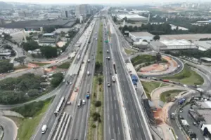 obras acesso alphaville