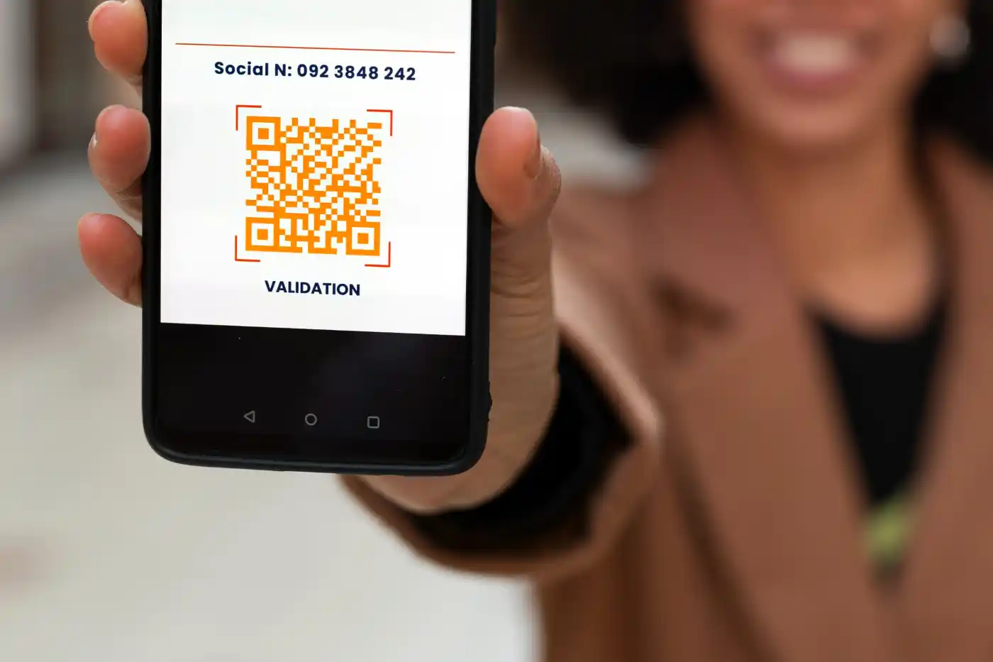 placa de rua com qr code