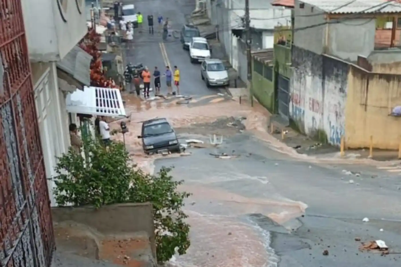 rompimento adutora hoje veloso