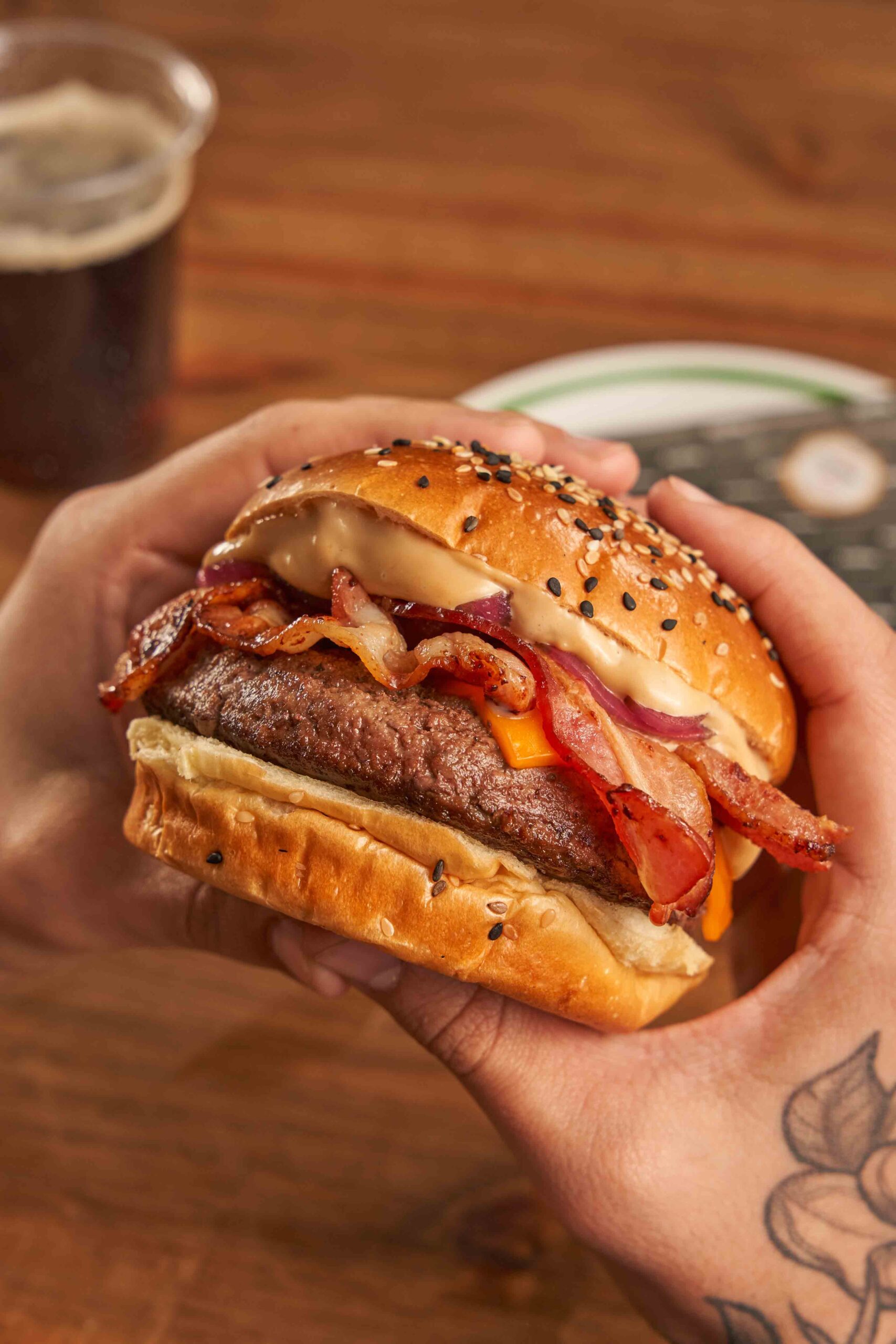 cabana burger novo pão wagyu sweet bacon baixa