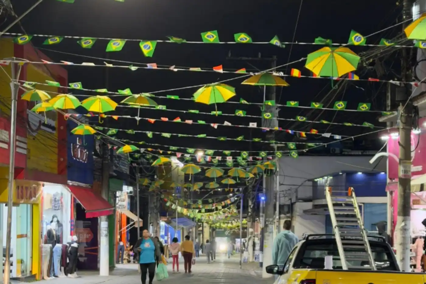 centro de cotia verde e amarelo cores brasil copa
