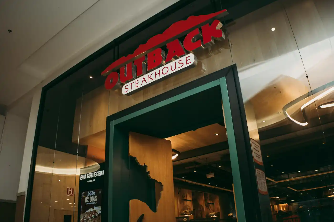 outback strakhouse continental shopping