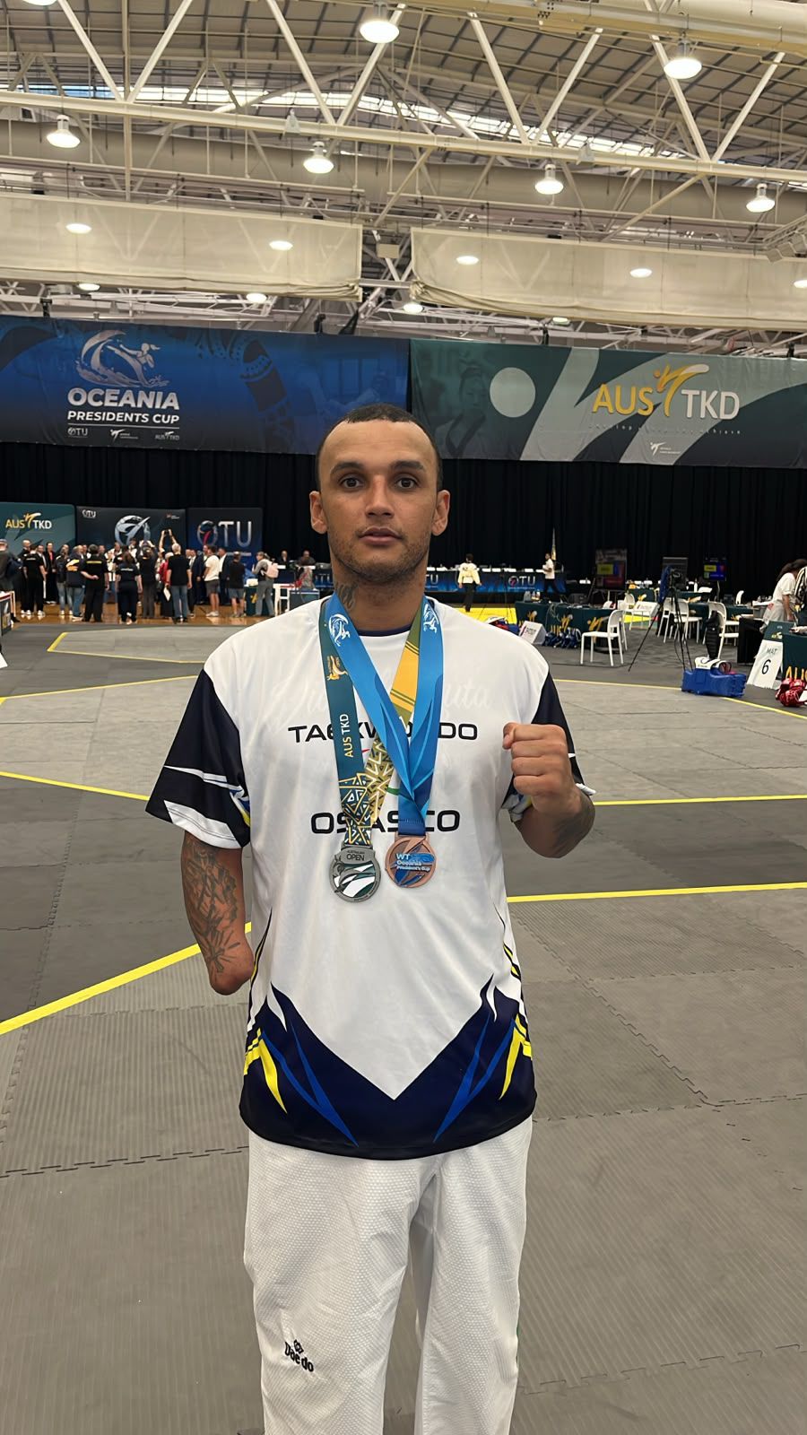 atletas de taekwondo de osasco conquistam medalhas em competições