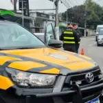 carro com multas de transito barueri semurb