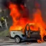 carro pega fogo em avenida de osasco