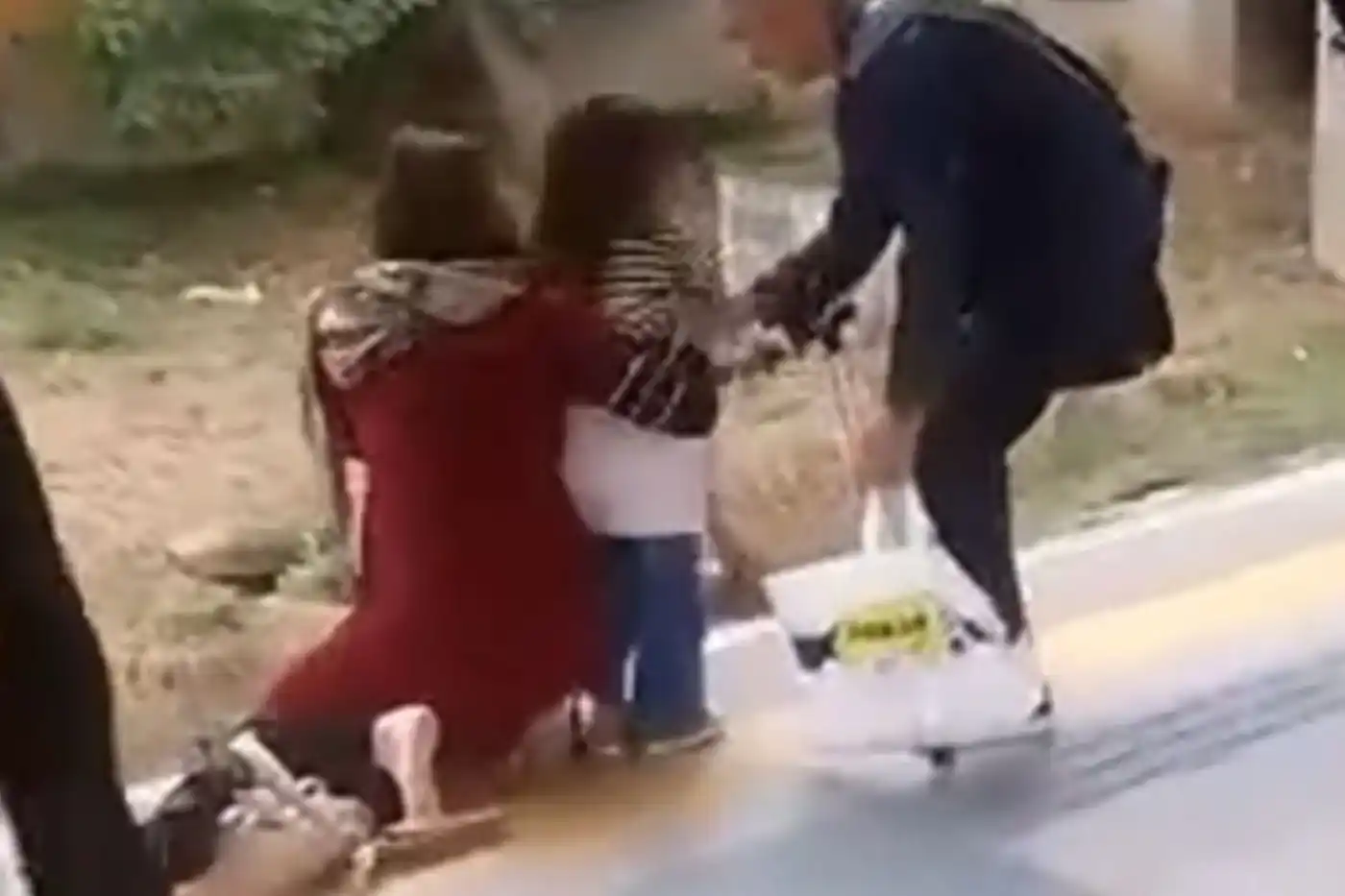 criança cai em vao estacao linha 9 esmeralda