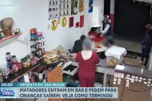 homem executado dentro de bar cotia