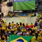 rua decorada em osasco ganha churrasco