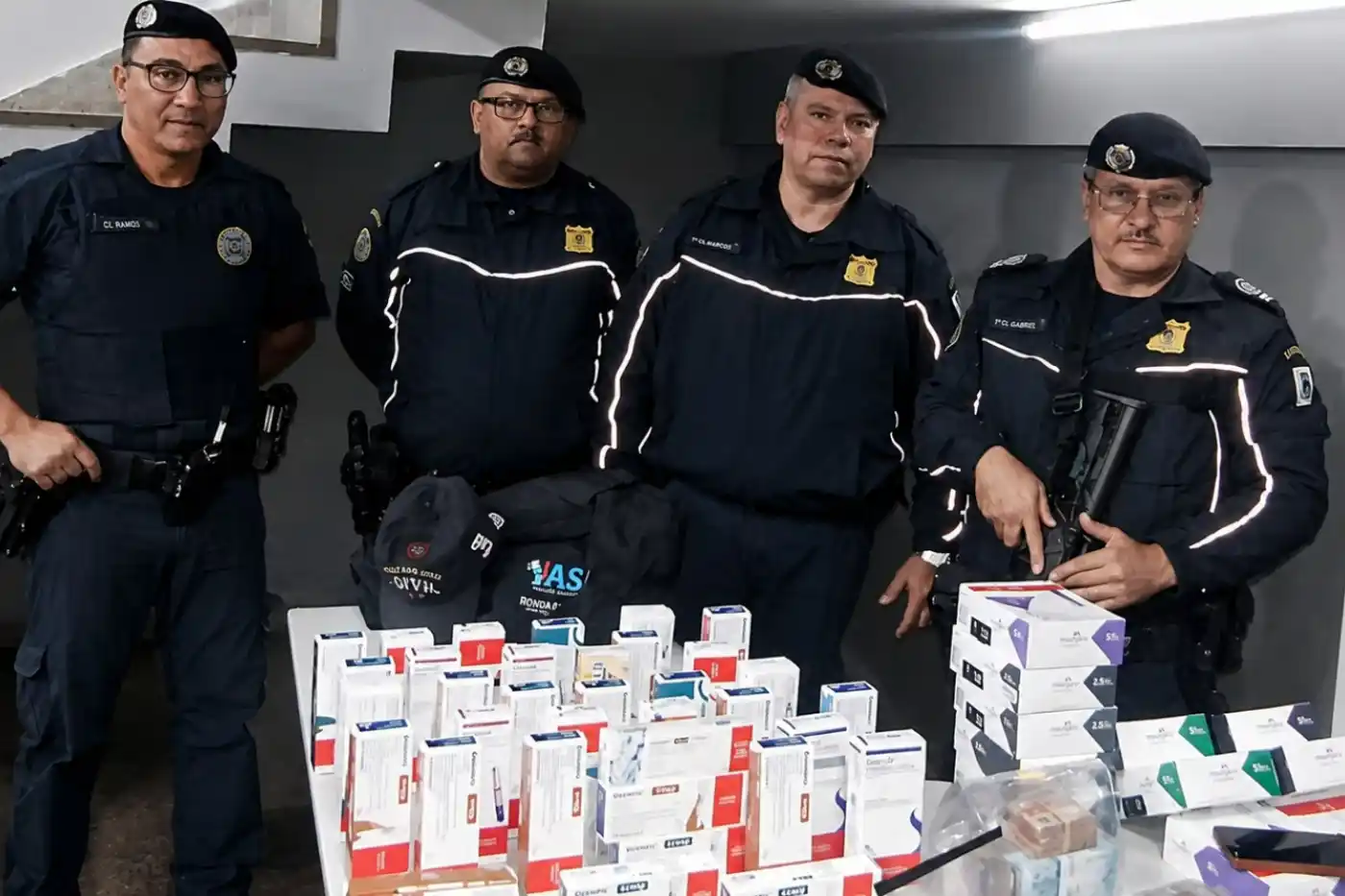 dupla e presa tentativa de roubo a farmacia cotia