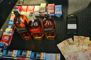 homem é preso após roubo a mercado pm