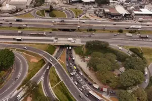 obras trevo de alphaville barueri
