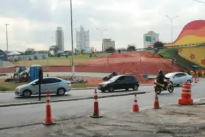 ponto de onibus barueri