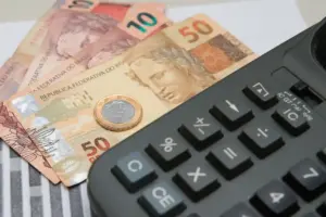 dinheiro contas economia