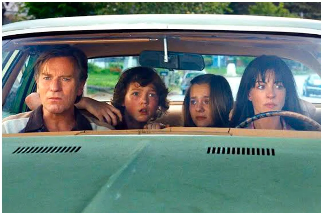 o fim da rua filme com anne hathaway e ewan mcgregor
