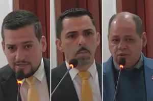 vereadores de cotia se manifestam operacao cataros