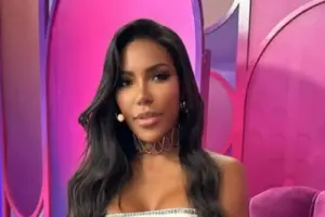carol lekker fofocalizando sbt