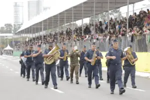 desfile 7 de setembro barueri