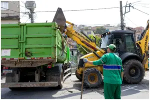 limpeza de córrego e operação verão em itapevi