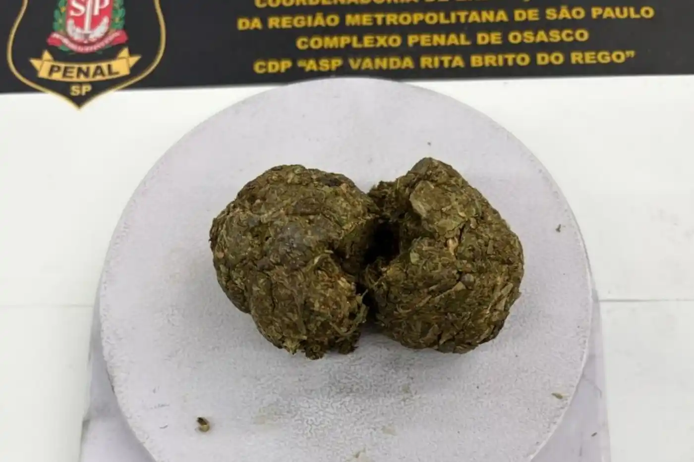mulher tenta entrar cdp osasco