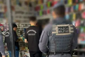 pm fiscaliza lojas de celulares barueri