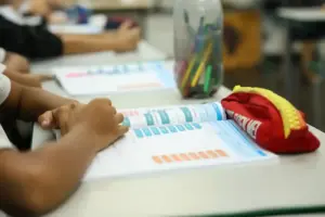educacao escola alunos (2)