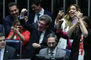 escala 6x1 senado