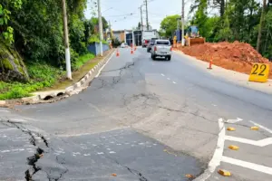 estrada de caucaia em cotia