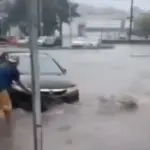 forte chuva provoca alagamentos carapicuíba