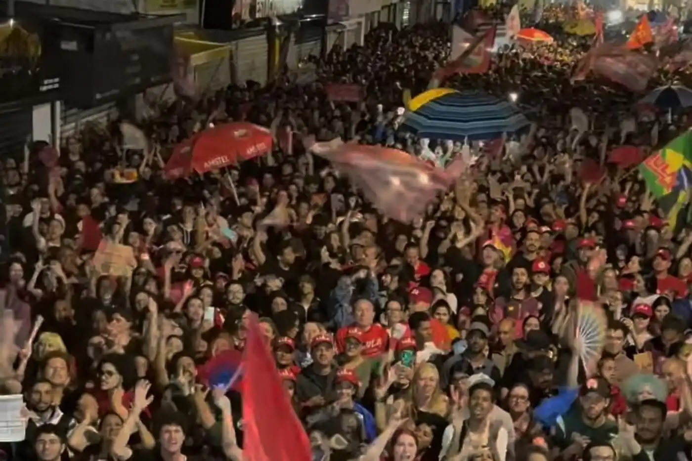 multidao toma as ruas de osasco lula