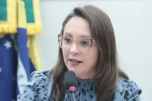 renata abreu